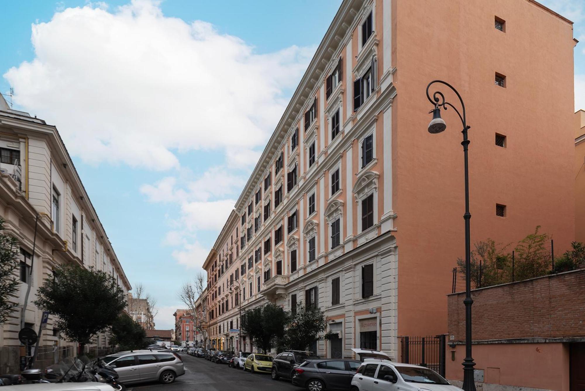 Terme Di Traiano Apartment - 10 Min Dal Colosseo Rzym Zewnętrze zdjęcie