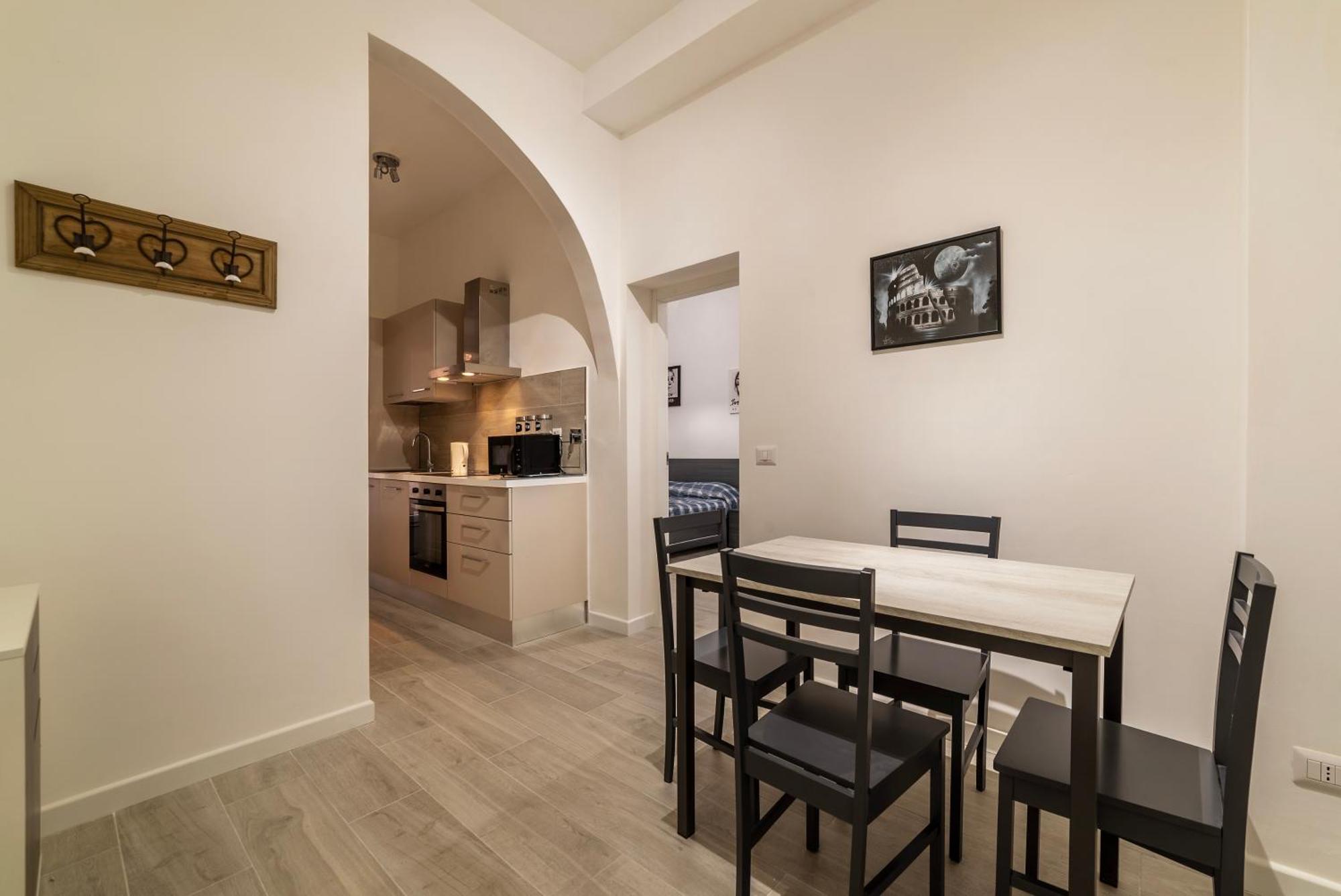 Terme Di Traiano Apartment - 10 Min Dal Colosseo Rzym Zewnętrze zdjęcie